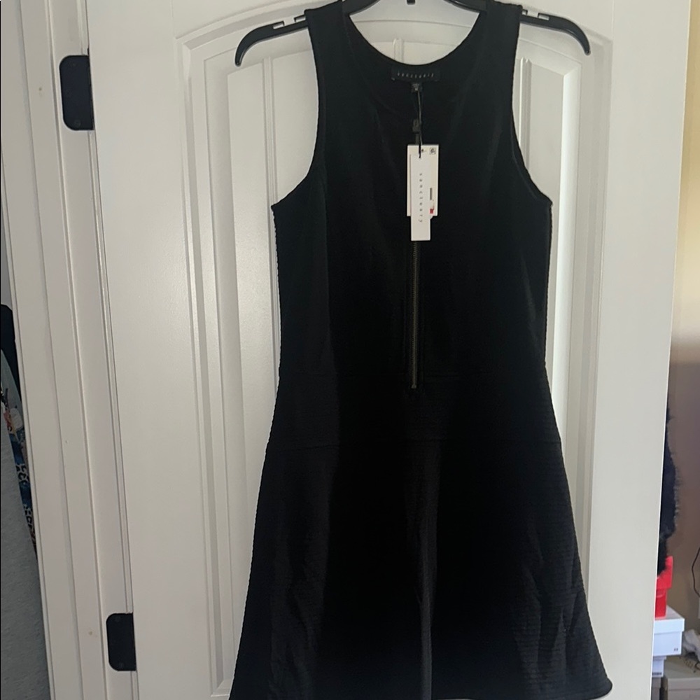 Black Sleeveless Dress
